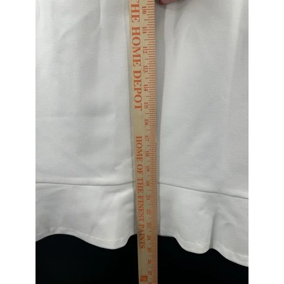 Le Suit Womans White 2-Piece Skirt Suit Set Sz 4 Lined Career Office - Picture 13 of 15